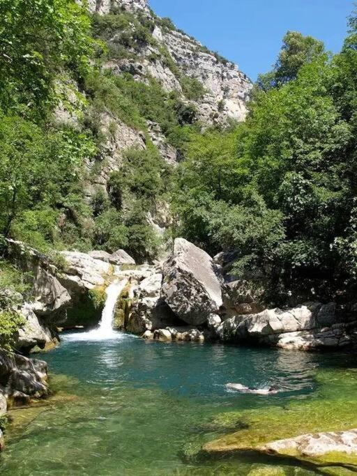 Charmante Maison Avec Piscine Gourdon  Dış mekan fotoğraf