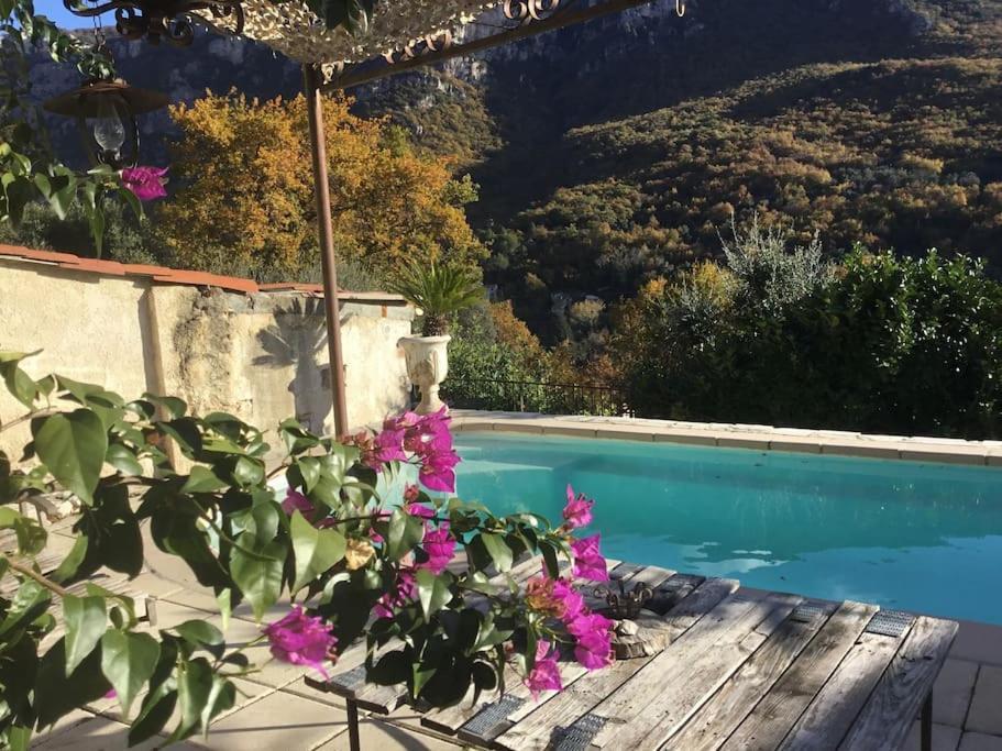 Charmante Maison Avec Piscine Gourdon  Dış mekan fotoğraf