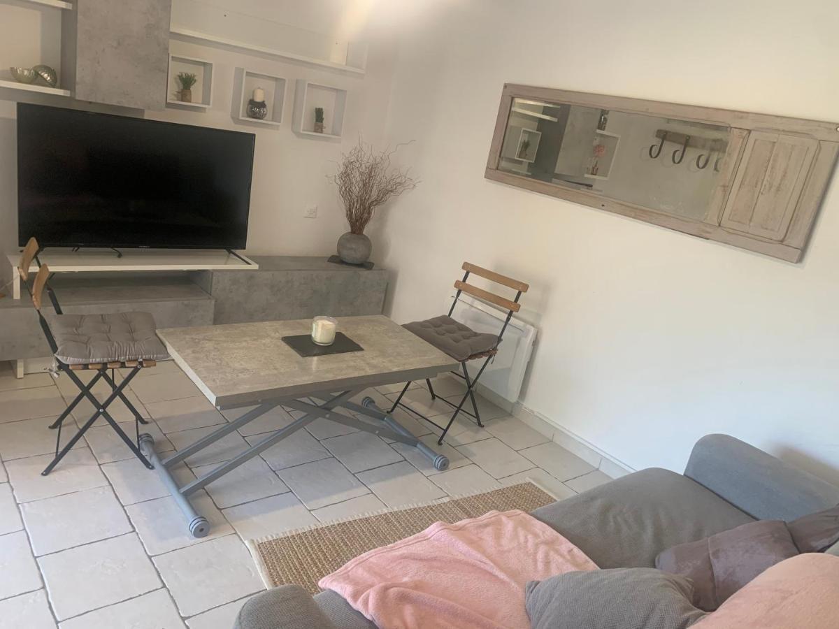 Charmante Maison Avec Piscine Gourdon  Dış mekan fotoğraf